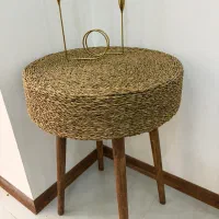میز کنار سالنی حصیری پایه بلند وارداتی