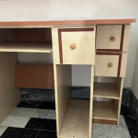 دو عدد تخت یک نفره با ویترین بالای تخت و میزتحریر|تخت و سرویس خواب|رشت, استقامت ۱|دیوار