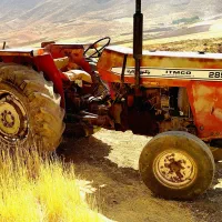 تراکتور فرگوسن مدل76|خودرو سنگین|زاغه, |دیوار