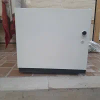 یک عدد کمد کوچک قفل دار توافقی