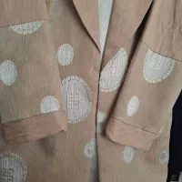 کت کرم طرح دار سایز50 و52تمیز|لباس|پیشوا, |دیوار