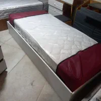 تخت و