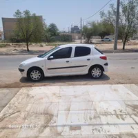 ماشین ۲۰۶