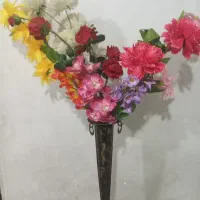 گل به همراه گلدون تمیز سالم