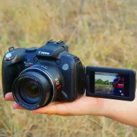 دوربین سوپرزوم کانن ژاپن