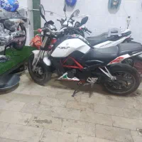 موتور سیکلت بنلی