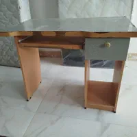 میز کامپیوتر