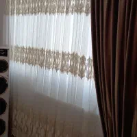 سلام فقط پرده بدون دکورش هست