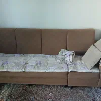 فروش یک دست مبل ۶ نفره همراه با دوتا عسلی