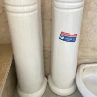 روشویی همراه با پایه