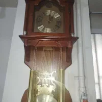 ساعت دیواری طرح کلاسیک