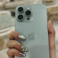 اپل iPhone 15 Pro Max با حافظهٔ ۲۵۶ گیگابایت