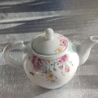 قوری چهار نفره گلدار