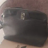 تعدادی کیف|کیف، کفش، کمربند|اردبیل, |دیوار