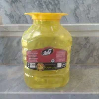 دبه ترشی و خیار شور