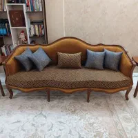 فروشنده به یک رویه کوب و خیاط نیازمندیم