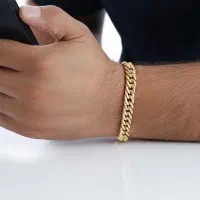 گردنبند و گوشواره و دستبند کاراتیر