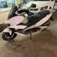 کی وی مدل ۱۴۰۲