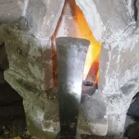 کلنگ ، قلم،تیشه تیز کنی ،اهنگری، چاقو تیز کنی|ابزارآلات|بیرجند, |دیوار