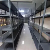 قفسه پیچ‌و‌مهره ای