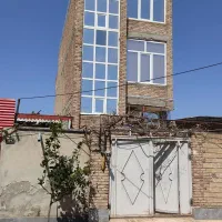 آپارتمان سه طبقه
