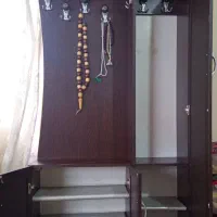 جاکفشی کمد دار