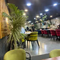 شاطر ظرفشور منقل کارسالنکار صندوق دار و۲نفرتختهکار