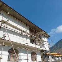 به یک شاگرد یا کارگر برای کاشی کاری  نیازمندم