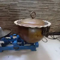 ظرف مسی قدیمی ۱/۵ وزن دارد|ظروف پخت‌وپز|شاهین‌شهر, شهرک گلدیس|دیوار