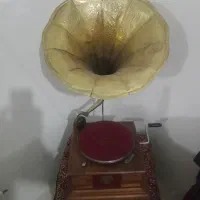 گرامافون هندلی قدیمی