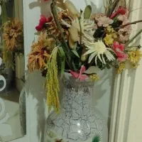 ۲عددگلدان باگلهای مصنوعی