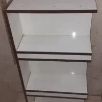 تعدادی شلف وتعدادی  دکوری  کابینت  ویخچال|کتابخانه، شلف، قفسه‌های دیواری|تهران, تهران‌نو|دیوار