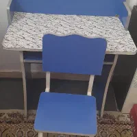 سلام یک میز تحریر ومیز نهار خوری