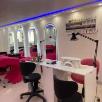 فروش وسایل  سالن زیبایی نو و در حد نو