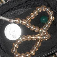 تسبیح سنگ سندلوس و یک مهره ویه سکه نقره|جواهرات|گرگان, |دیوار