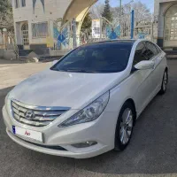 سوناتا وای اف  2012