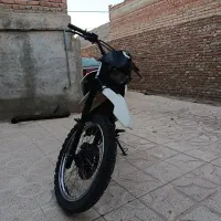 موتورسیکلت زمرد