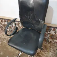 صندلی مدیریتی کاملا سالم