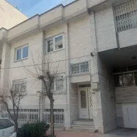 دزاشیب، ۲۲۰ متر،۴ خواب، فول بازسازی ، حیاط اختصاصی