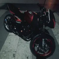 پالس 200 عروسک