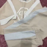 لباس|لباس|پارسآباد, |دیوار