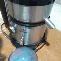 آبمیوه گیرسالم تمیزدرحدنومارک اصلی
