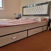 تخت خواب دونفره +تشک فنری طبی+عسلی کنار تخت+درآور