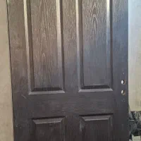 در ورودی و در اتاق