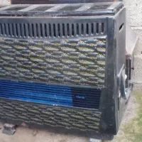 بخاری و درب اتاق همراه چهارچوب