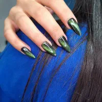 آموزش کاشت ناخن