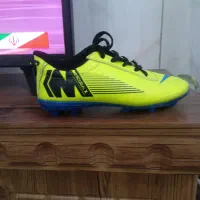 کفش ورزشی چمن|کیف، کفش، کمربند|نیشابور, فردوسی جنوبی|دیوار