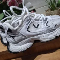 کتونی اسپرت زنانه مردانه سایز ۳۸