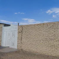 زمین-دوردیوارواتاق-سرایداری-حاشیه-صدمتری