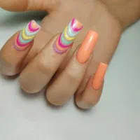 خدمات کاشت ناخن و پیرسینگ در بهار